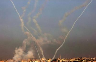 صنعاء نيوز - 
كشفت صحيفة “نيويورك تايمز” الأمريكية، في تحليل مرئي لعواقب هجوم حركة المقاومة الفلسطينية حماس، أن صاروخ أطلق من غزة في 7 أكتوبر الماضي أصاب قاعدة إسرائيلية