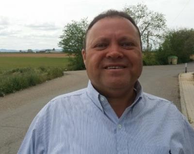   - 

                  100    